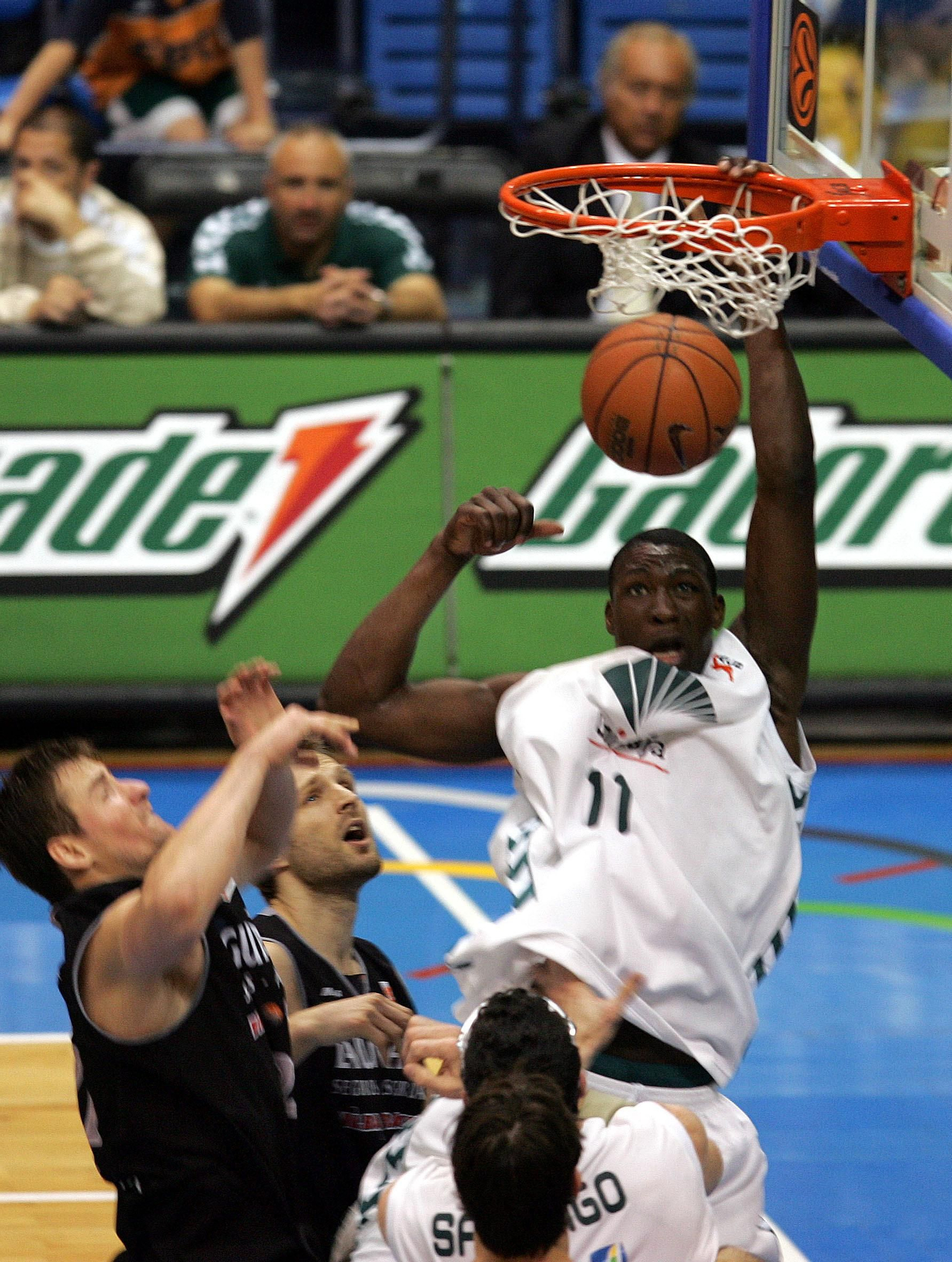 La carrera de Flo Pietrus en el Unicaja, en fotos