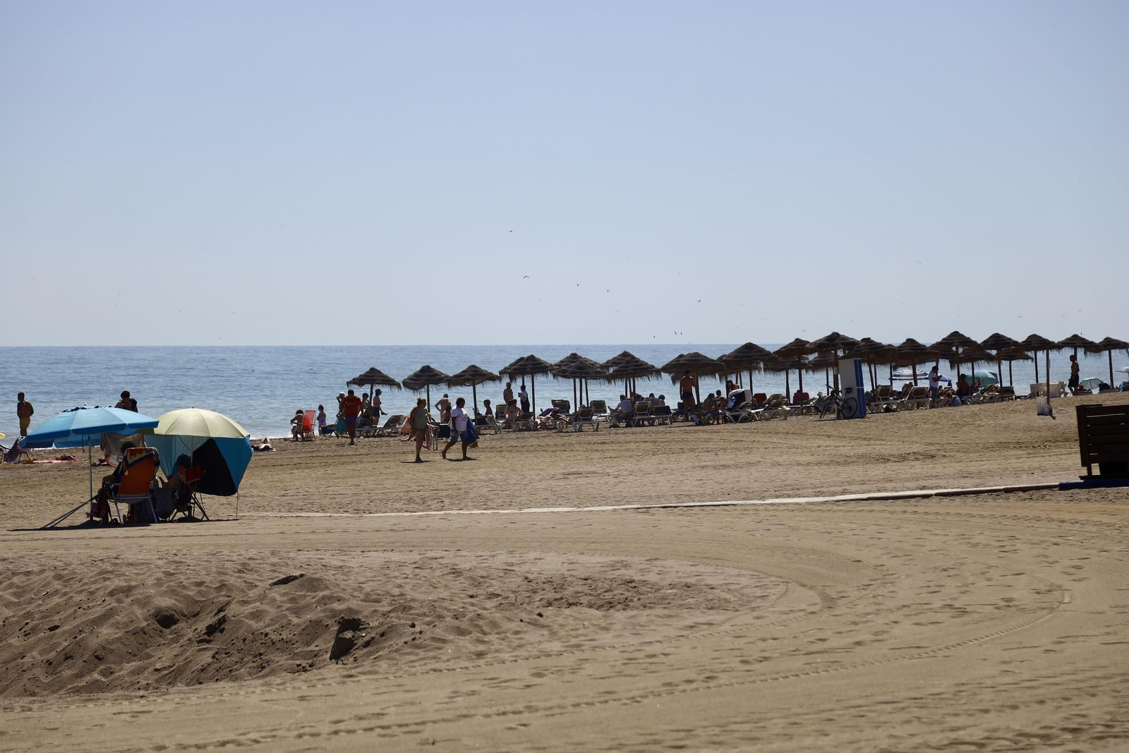 El 'veranillo' de San Miguel deja un nuevo día de playa en Málaga