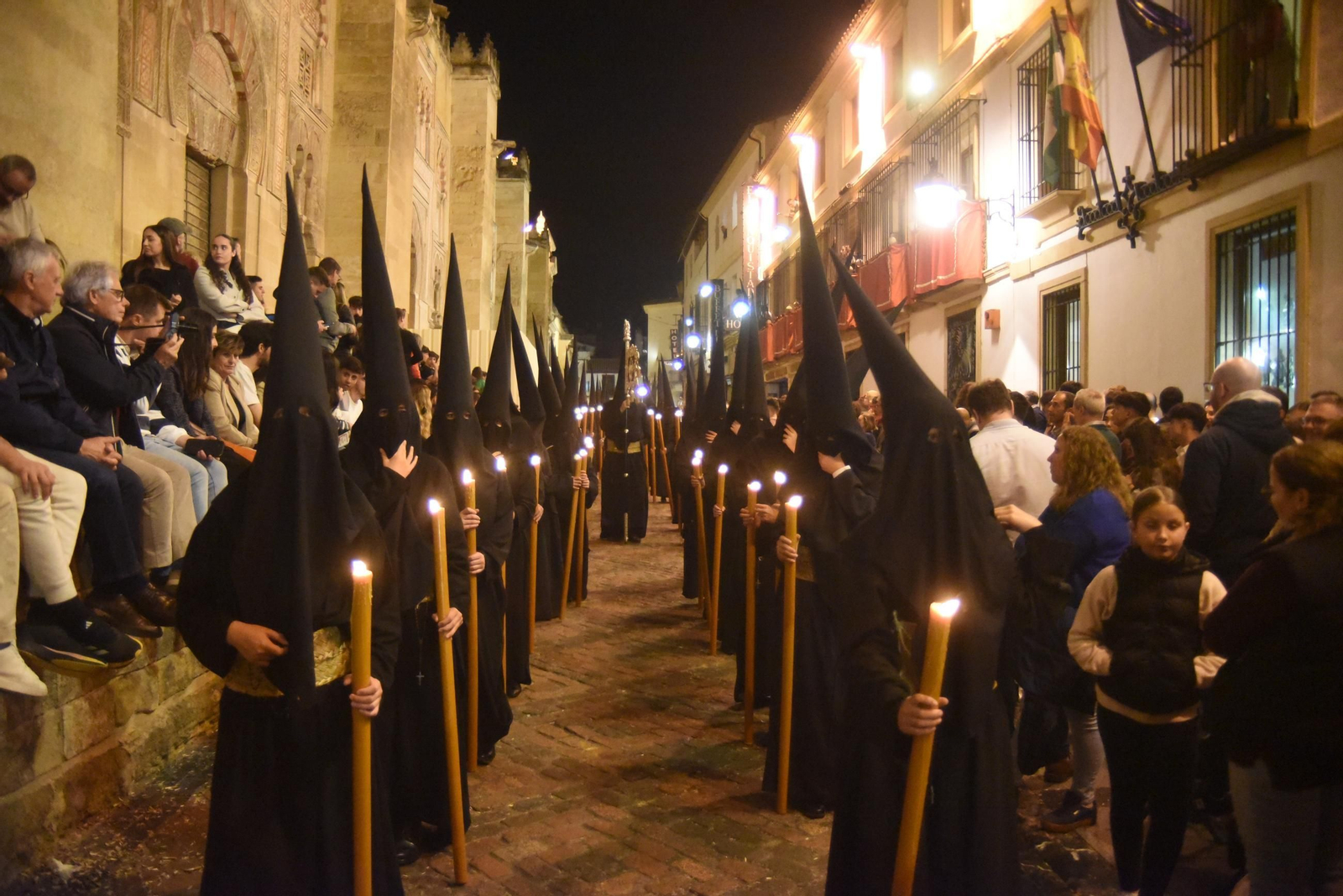 La procesión de la Expiración en este Viernes Santo de Córdoba, en imágenes