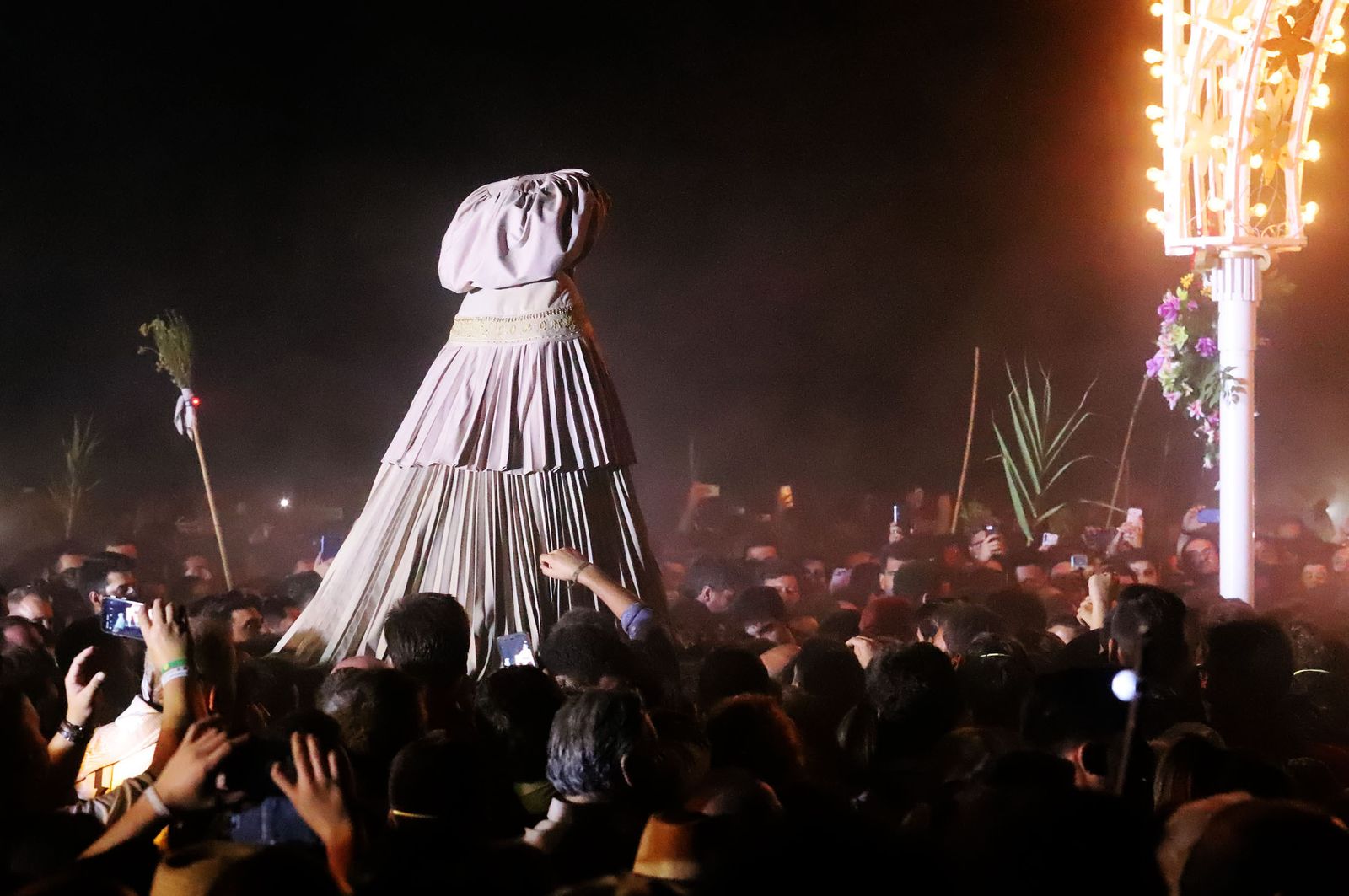 Recuerda las imágenes de la Venida de la Virgen del Rocío a Almonte en 2019