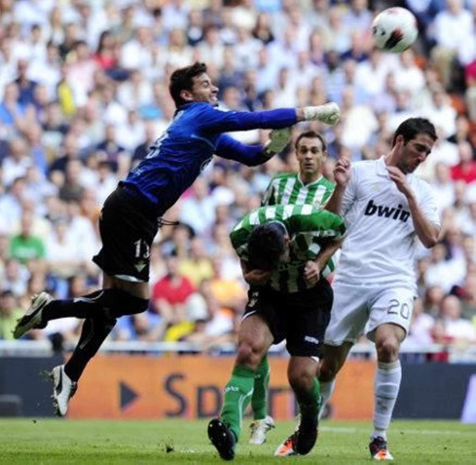 La distancia entre querer y poder (4-1)