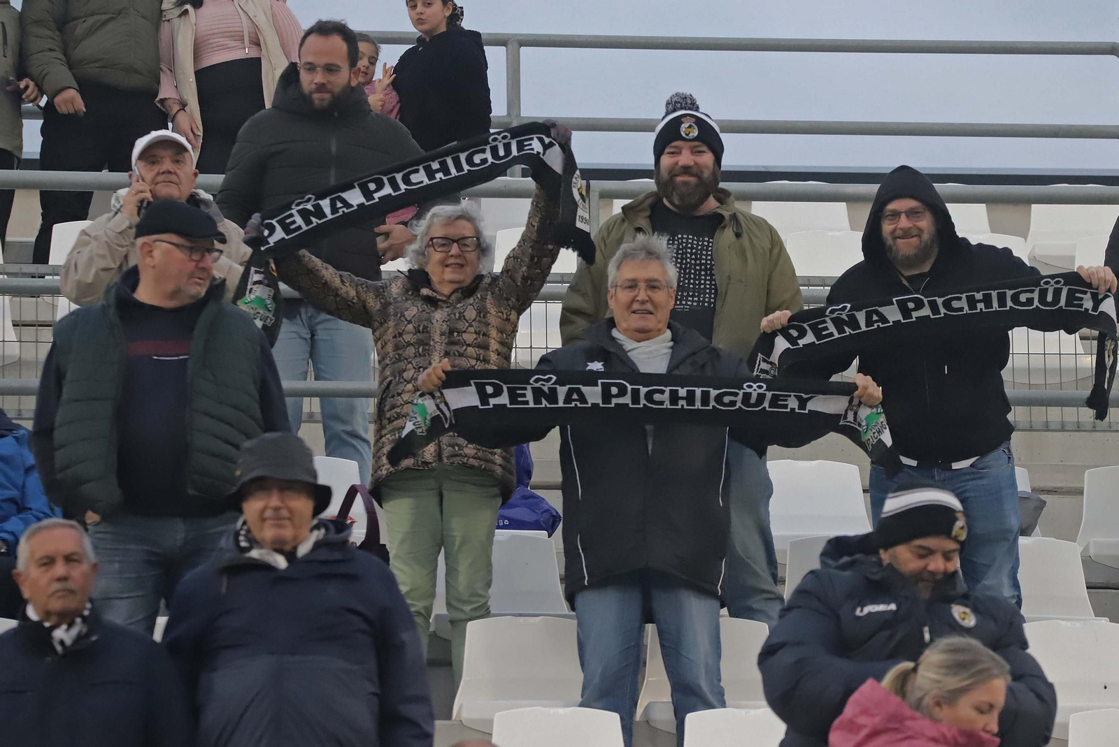 Búscate en el Ciudad de La Línea durante el Balona - Dos Hermanas de Tercera Federación