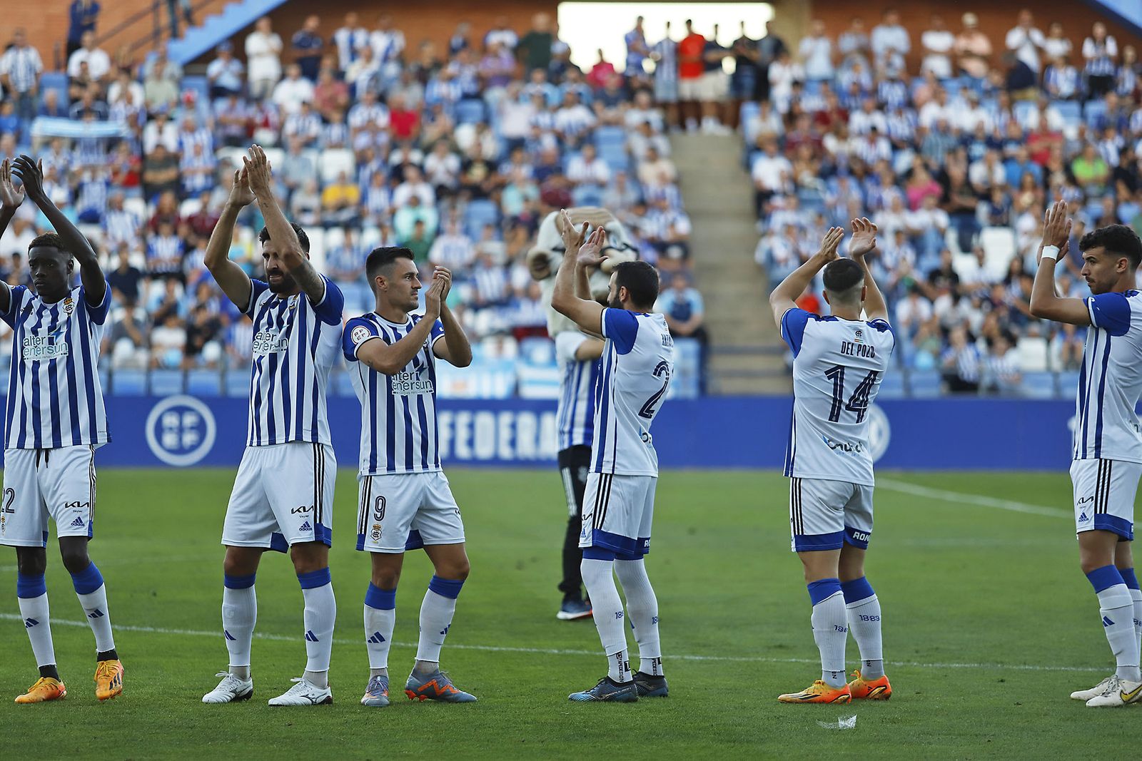 Imágenes del ambiente en el encuentro entre el Recreativo de Huelva y el CD Castellón