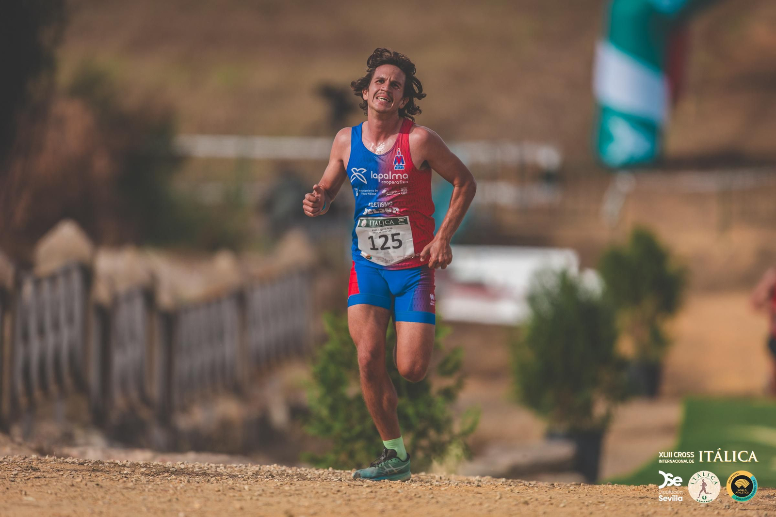 Búscate en las fotos del Cross de Itálica 2025 | 2