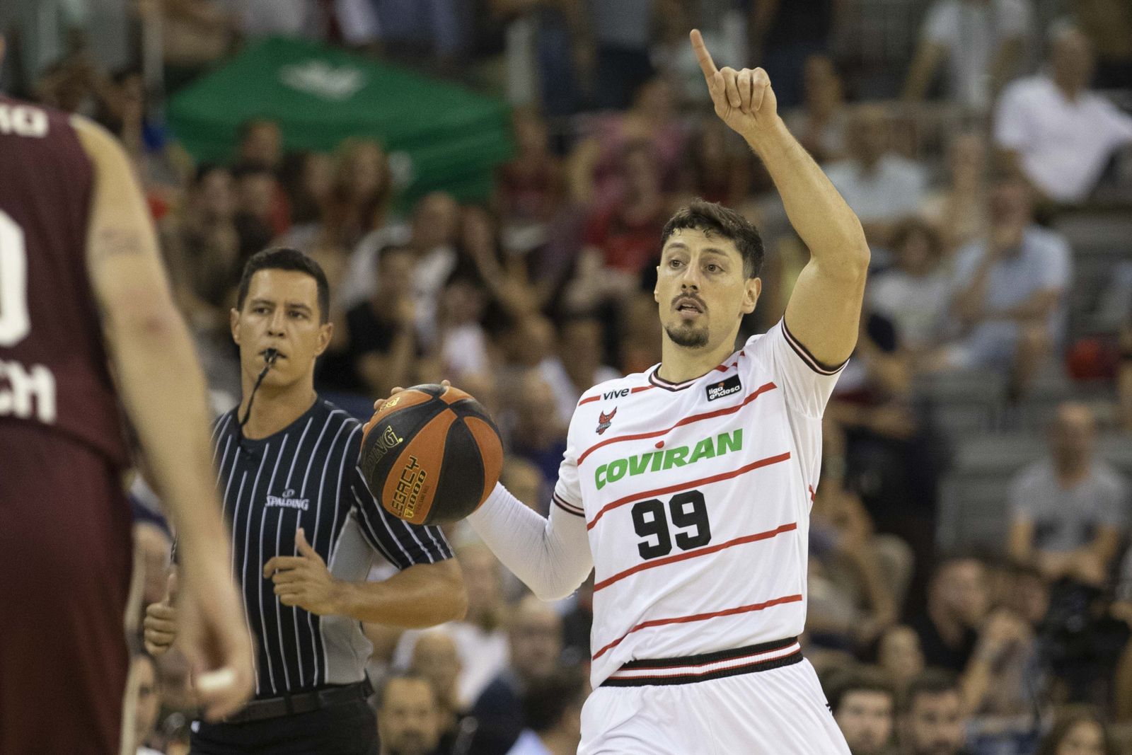 El base israelí Yiftach Ziv debutará en un partido de la ACB con el Covirán Granada.