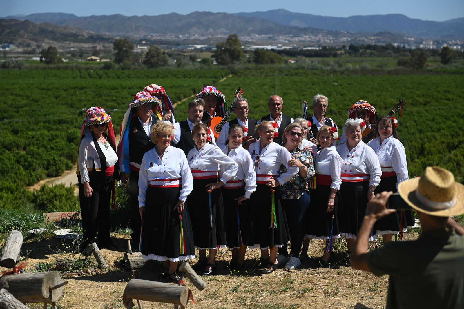 La Vega de Mestanza se reivindica al ritmo de los verdiales