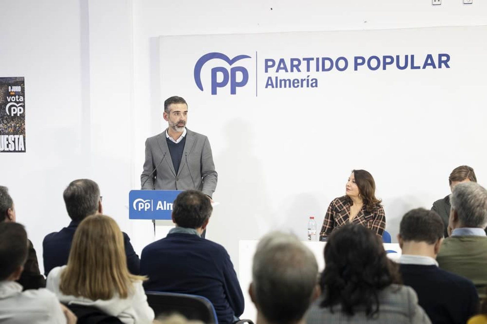Las imágenes de la junta en la que el PP de Almería se renueva