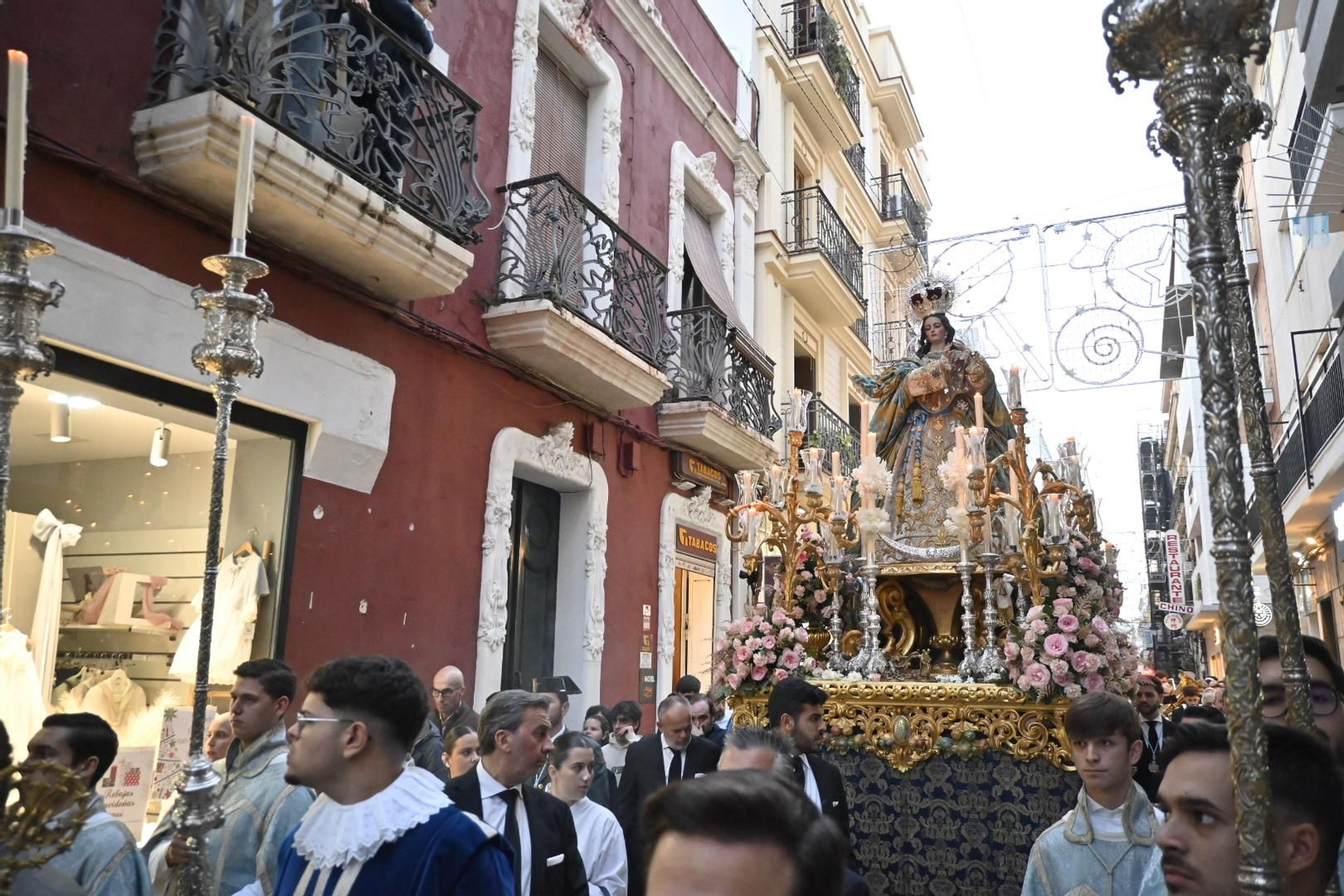 Imágenes de la procesión de la Virgen de la Inmaculada en Huelva