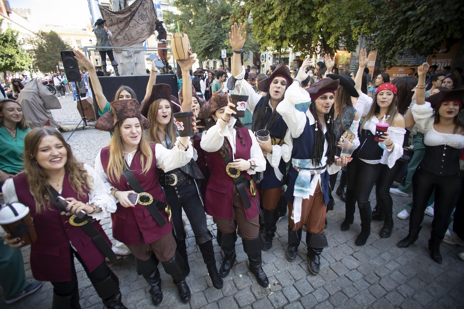 Estudiantes de Medicina celebran San Lucas