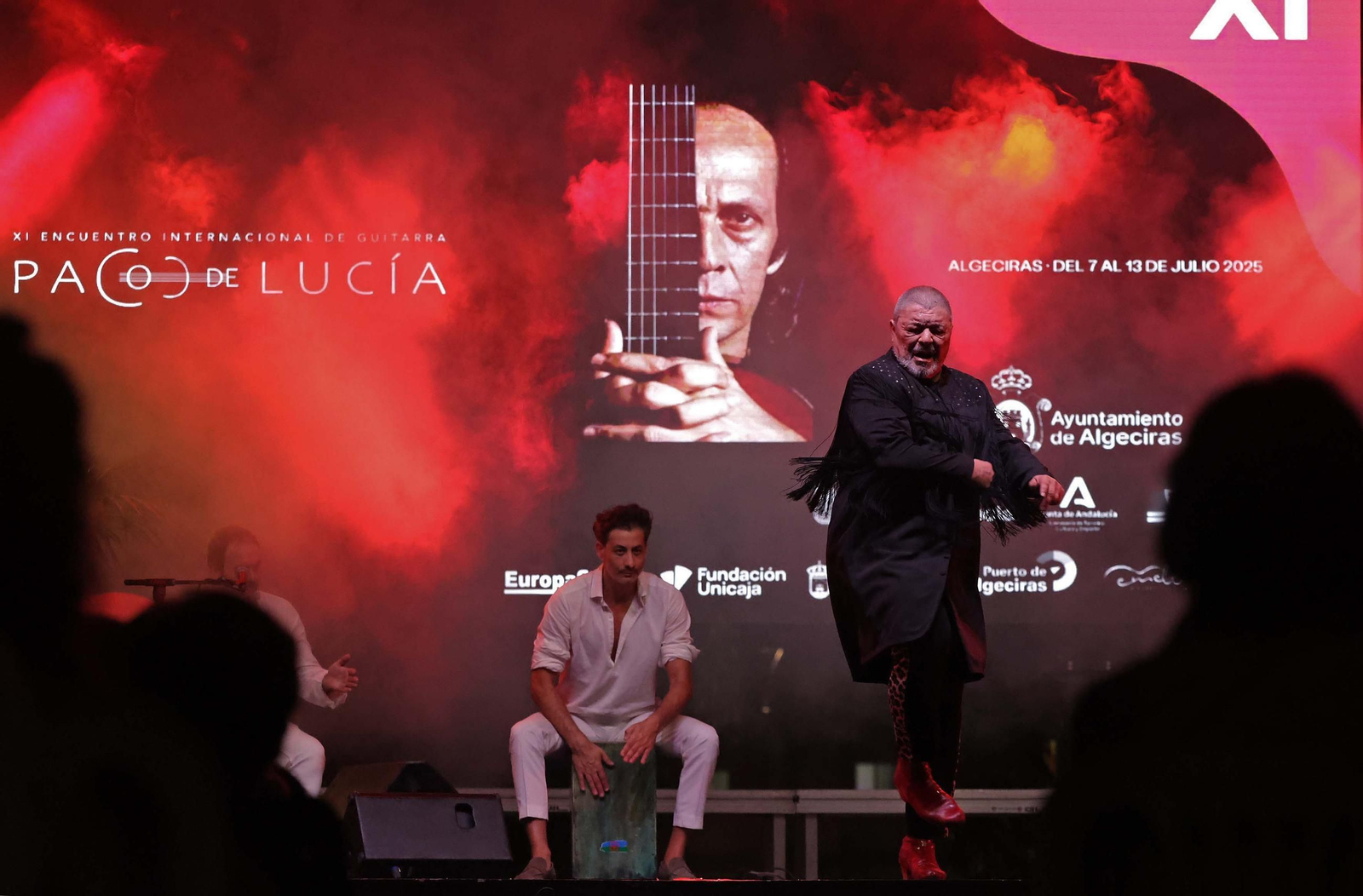 Fotos de la tercera sesión del XI Encuentro Internacional de Guitarra Paco de Lucía en Algeciras: Joni Jiménez y Antonio Canales