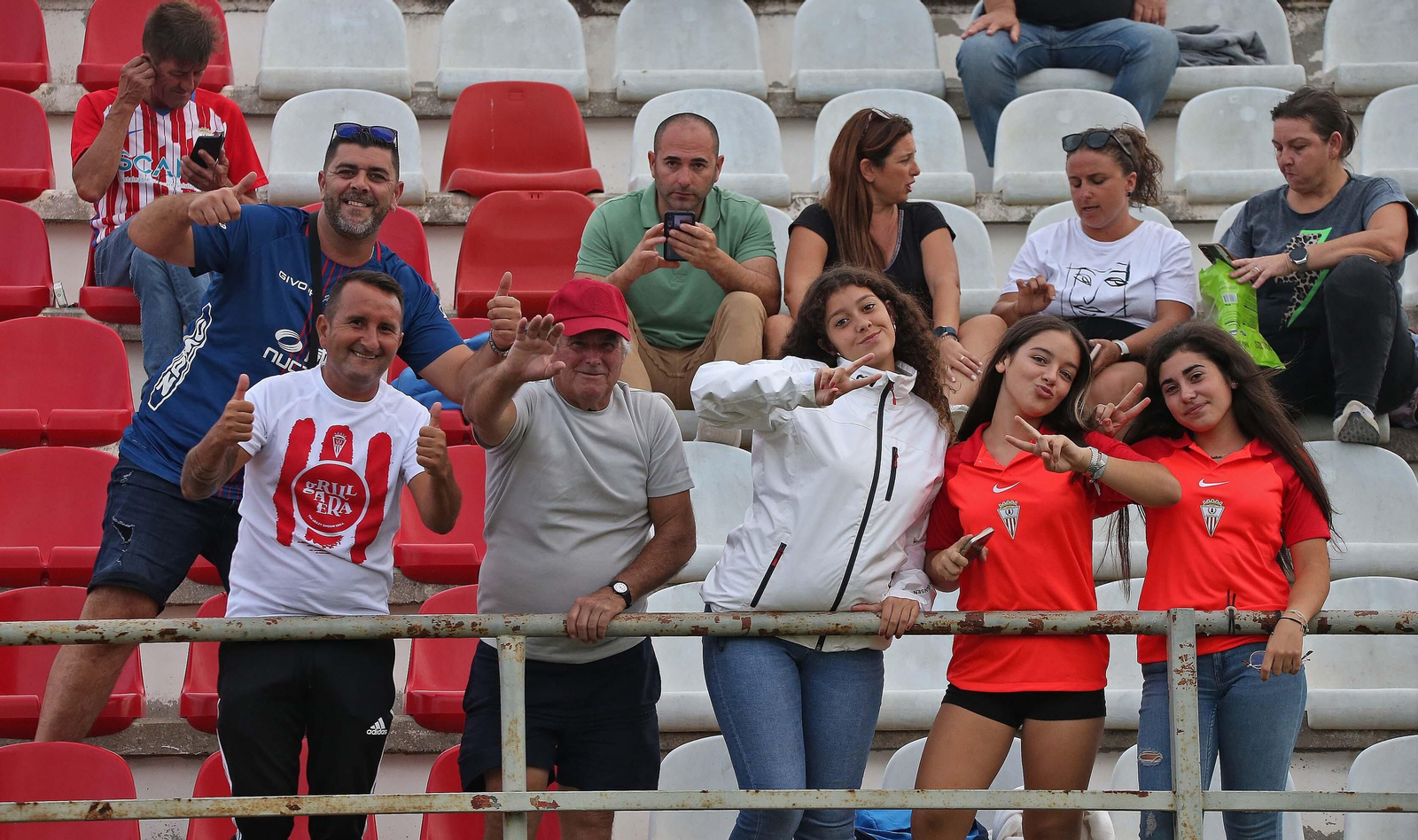 Búscate en el Nuevo Mirador durante el Algeciras - Córdoba