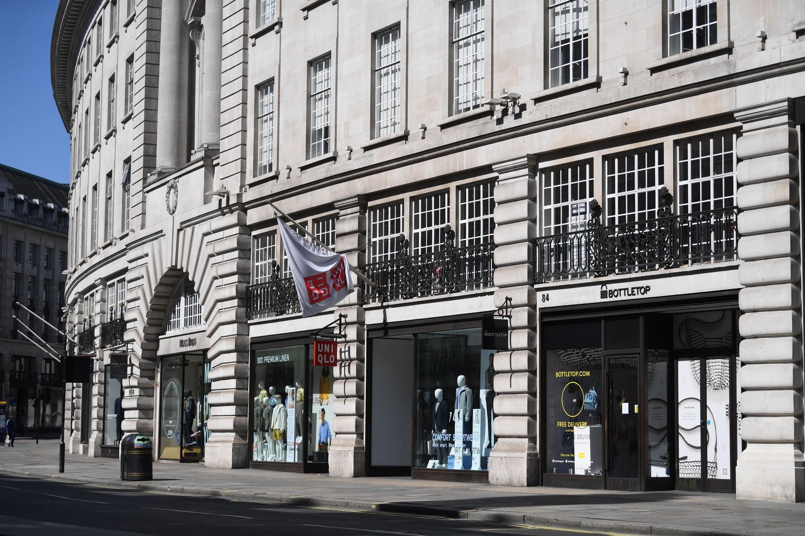 Tiendas cerradas en la céntrica Regent Street de Londres