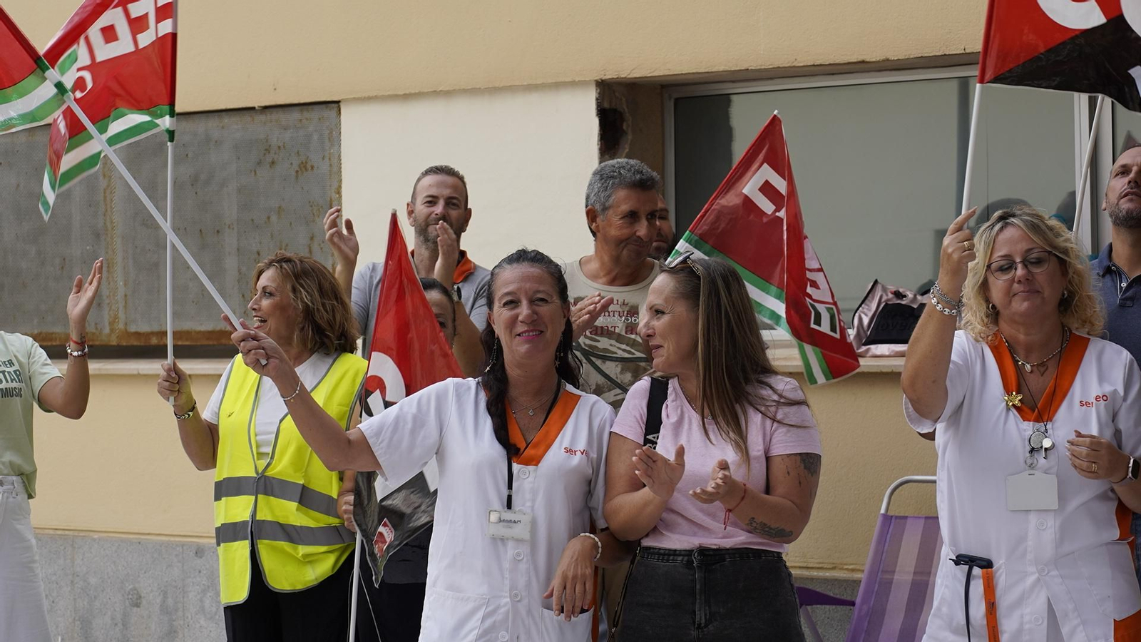 Fotos de la huelga de limpieza en el Hospital Punta de Europa de Algeciras