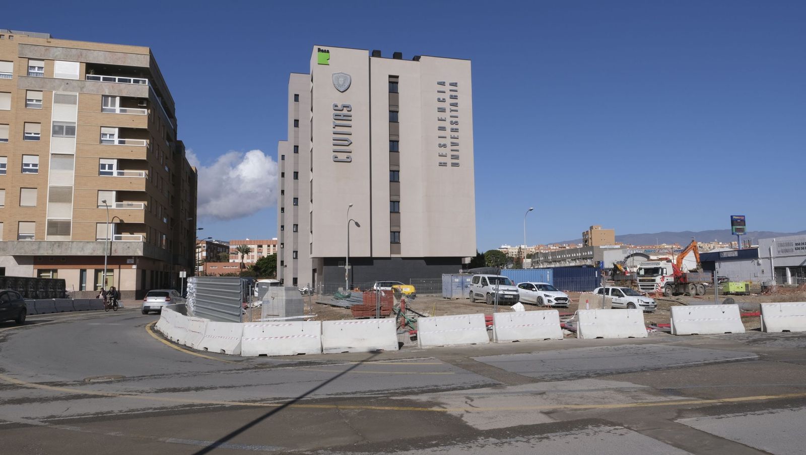 La llegada del AVE a Almería va tomando forma, en fotos
