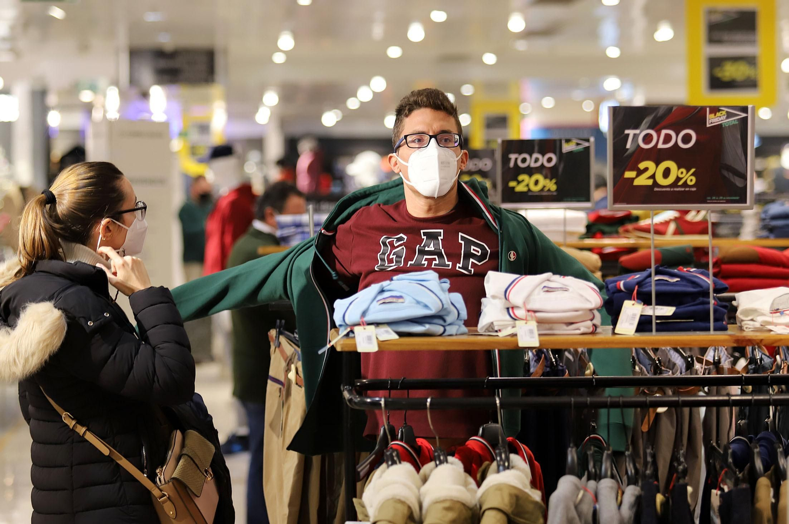 Imágenes del "Black Friday" en el Corte Inglés Imágenes del "Black Friday" en el Corte Inglés