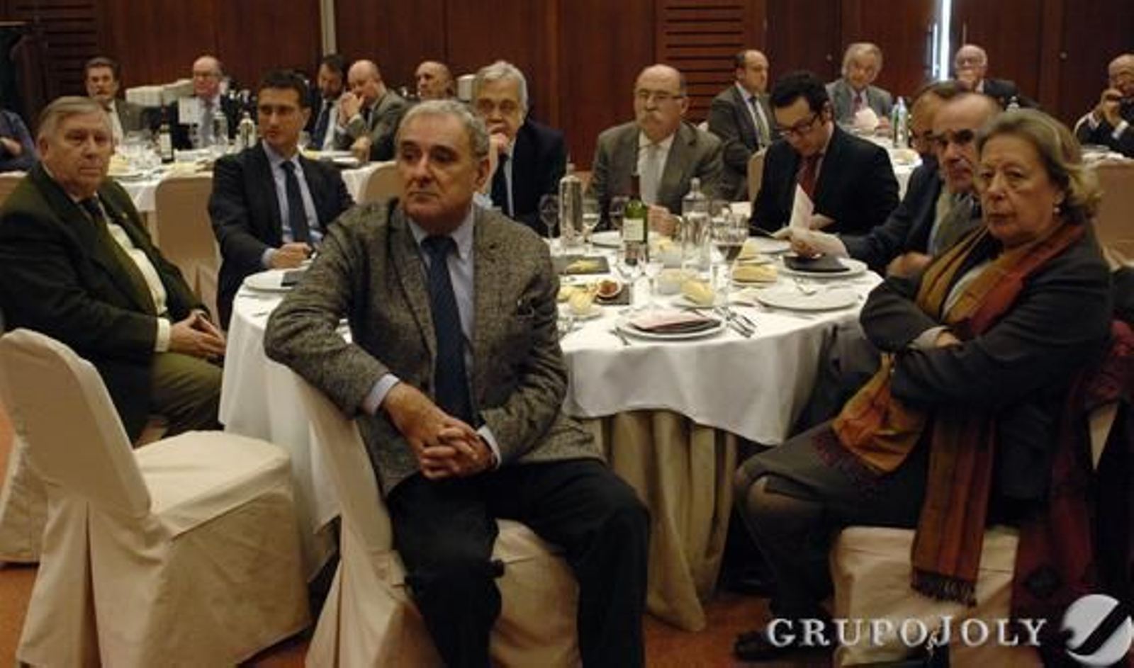 Rafael Valencia, Alfonso Pérez Moreno, Javier Chaparro, Juan Salas Tornero, Santiago Jorquera, Ángel Ocaña, Francisco de la Puerta, Antonio Muñoz y Enriqueta Vila.

Foto: Juan Carlos Vázquez