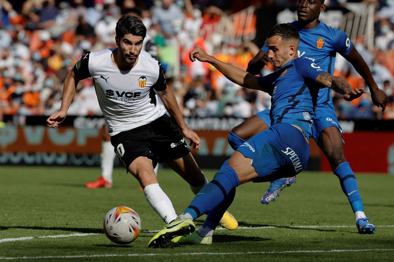 Carlos Soler, en el partido ante el Mallorca.