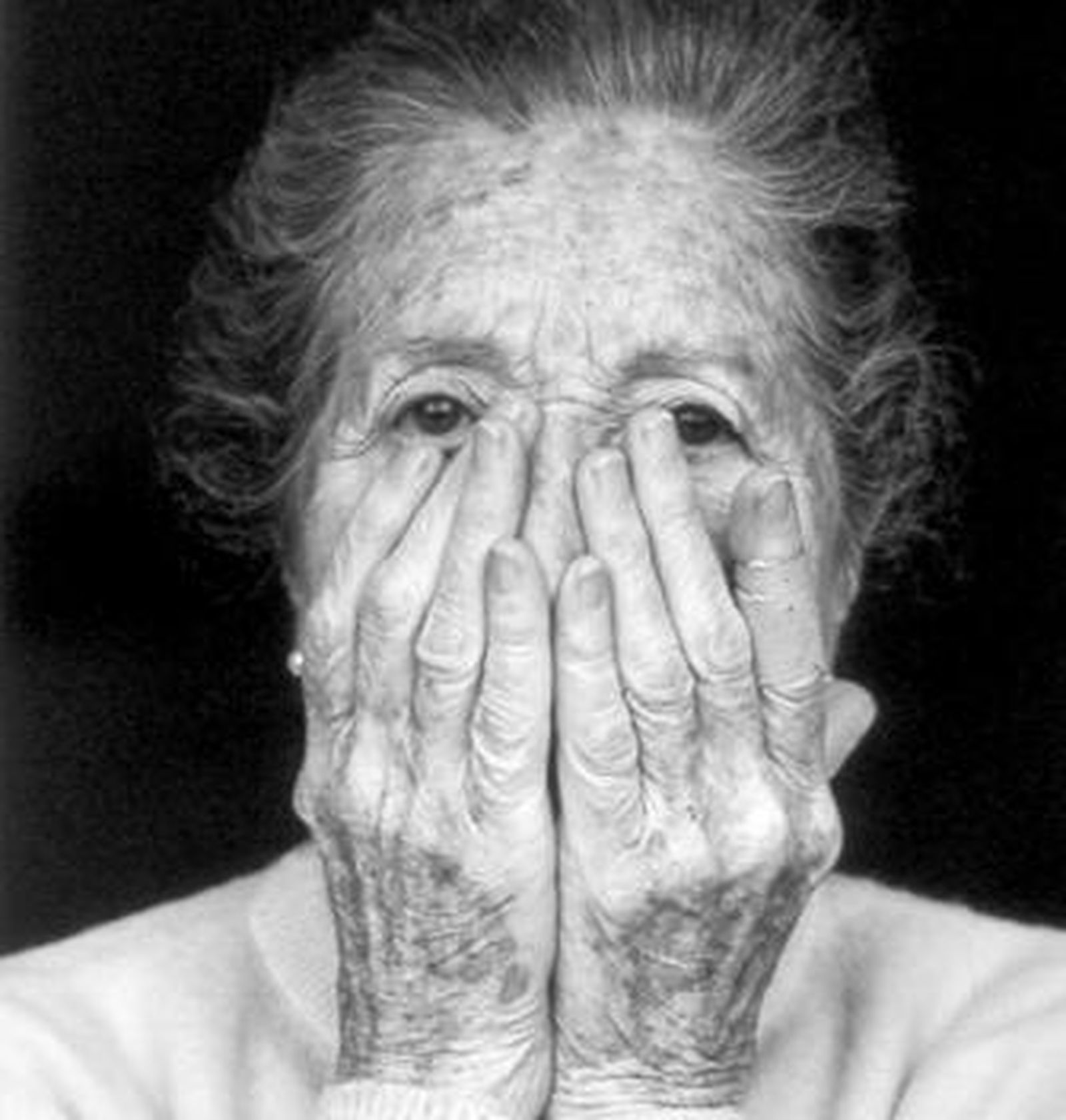 Uno de los retratos realizados por Humberto Rivas.