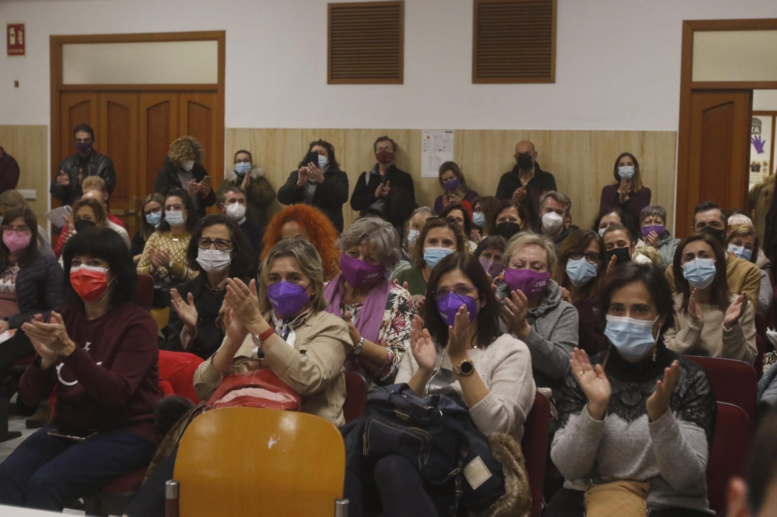 Pleno extraordinario por el Día Internacional de la Eliminación de la Violencia contra la Mujer.