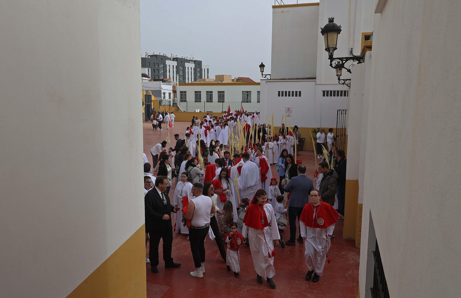 Fotos del Domingo de Ramos en Algeciras: La Borriquita y Oración en el Huerto