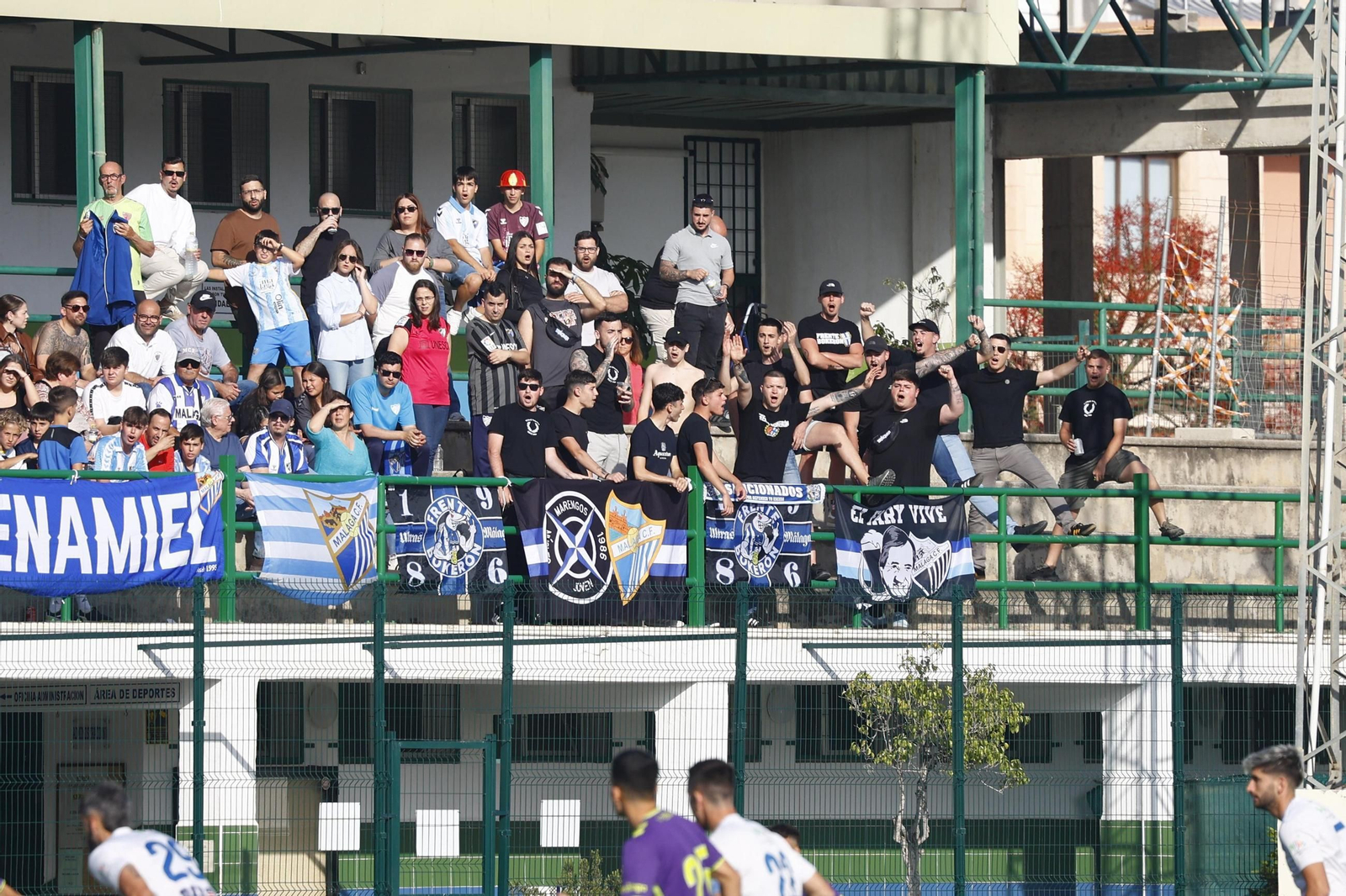 Loren, Chupete, Izan Merino, mucha afición... El Atlético Malagueño, apoyado en Mijas