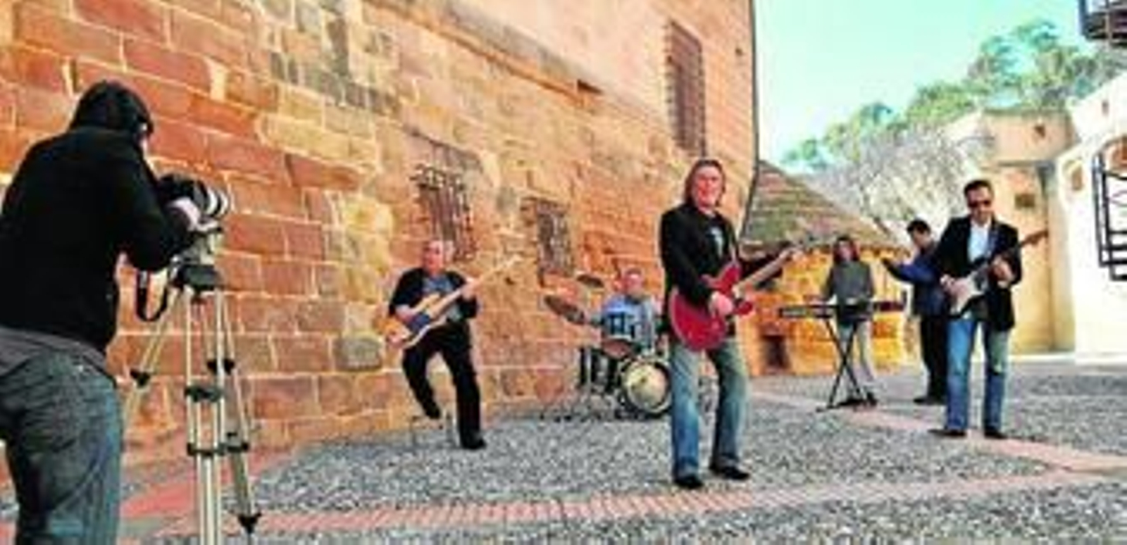 El rodaje se desarrolló al amparo del Castillo de Cuevas del Almanzora.