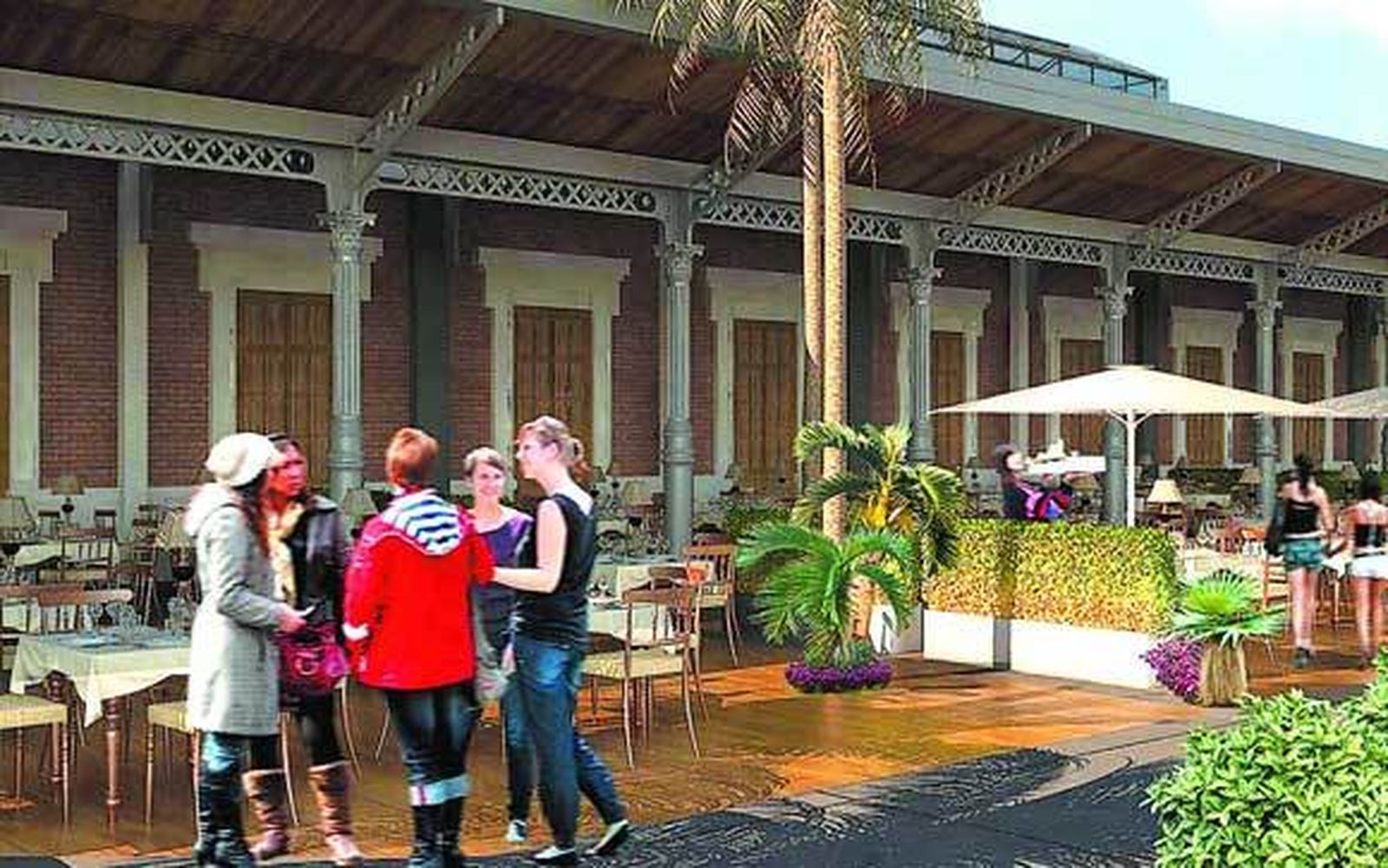 Recreación de la zona de veladores en el exterior del futuro Mercado Gastronómico. /Estudio Álvaro Linares