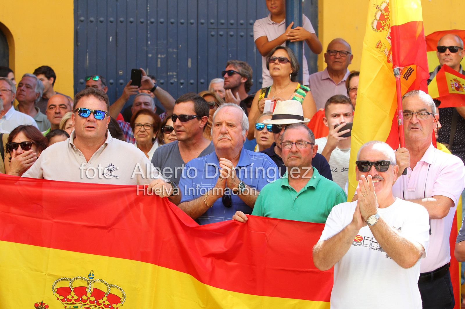 Imágenes de la expedición de Guardias Civiles de Huelva rumbo a Cataluña.