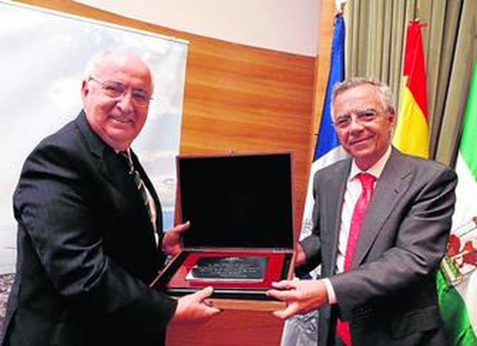 Juan Jiménez Aguilar, doctor honoris causa por la Universidad de Málaga