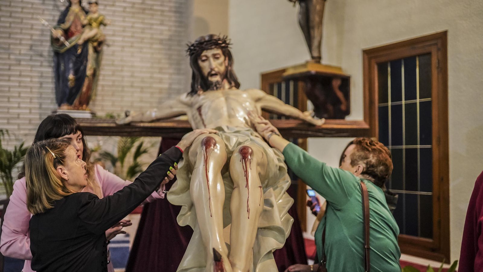 El taller multisensorial de La Semana Santa Accesible