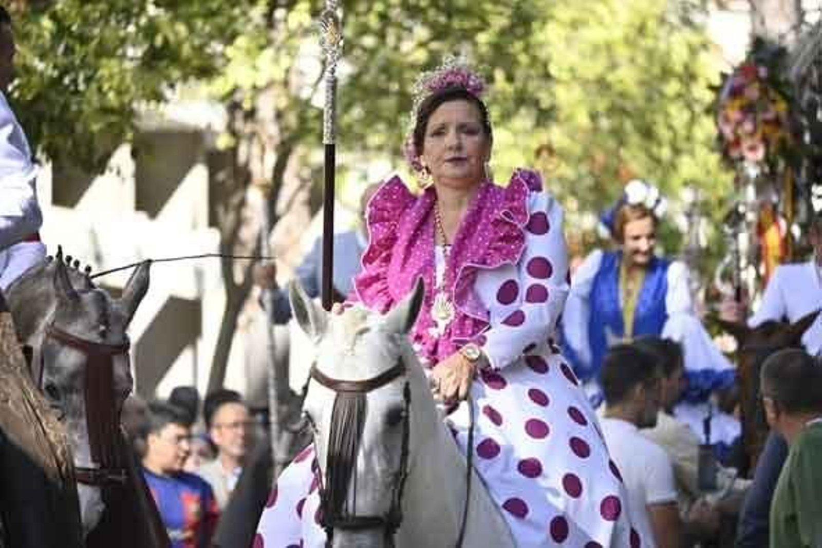 Las mejores imágenes de los peregrinos en la salida de Emigrantes