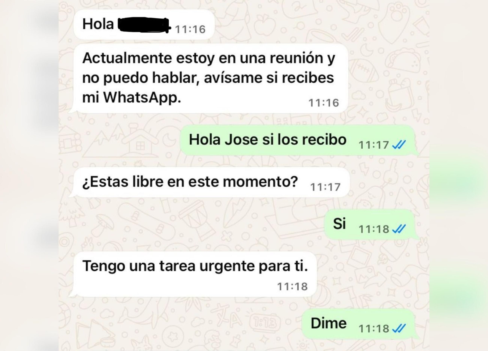 Imagen de la conversación que recibió la empleada en la que se hacían pasar por el presidente de Aje Málaga.