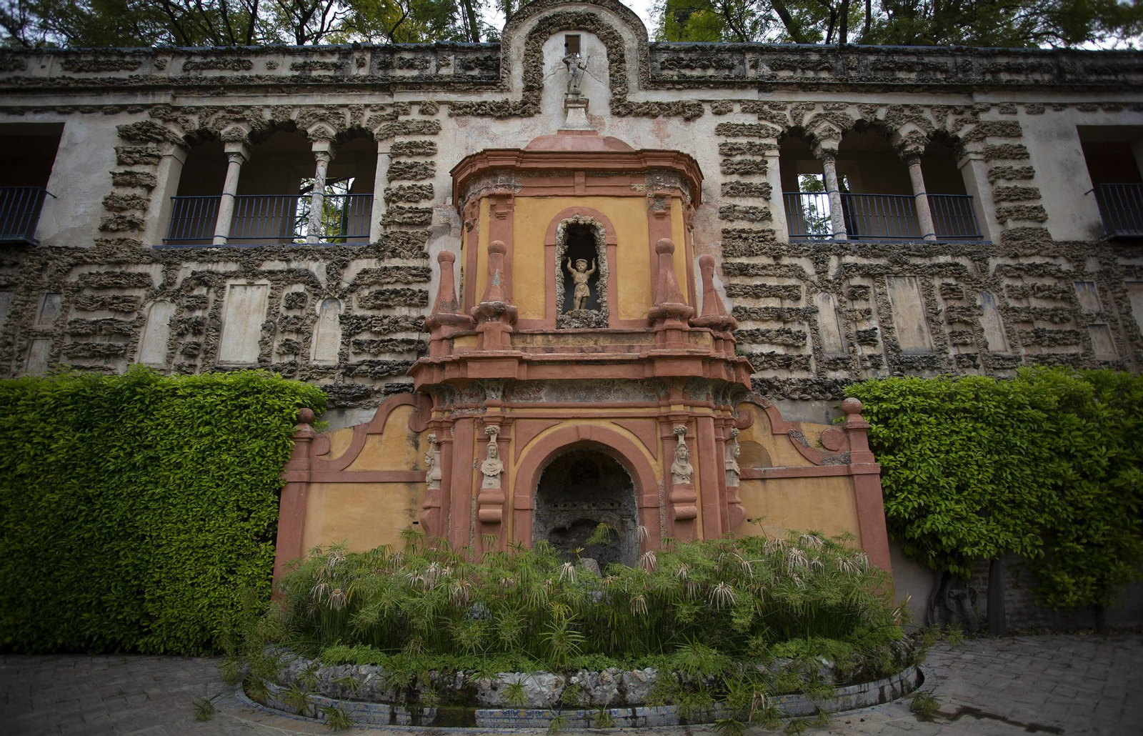Coronavirus: Un paseo por los Reales Alcázares de Sevilla