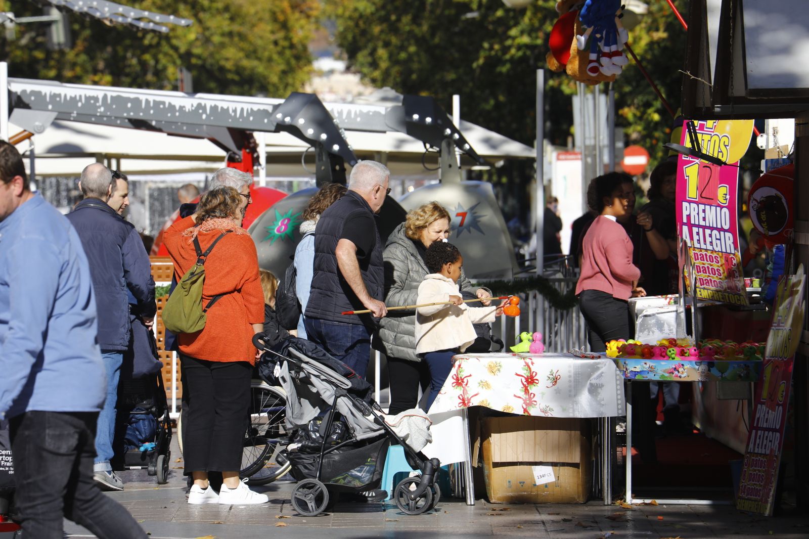 El ambientazo en el Centro de Córdoba para aprovechar el festivo navideño, en imágenes