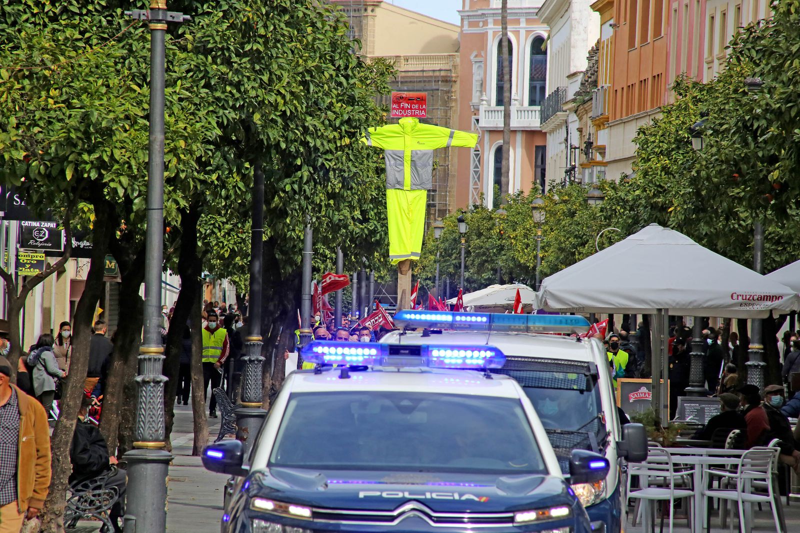Marcha de los trabajadores contra el ERE de Holcim en Jerez