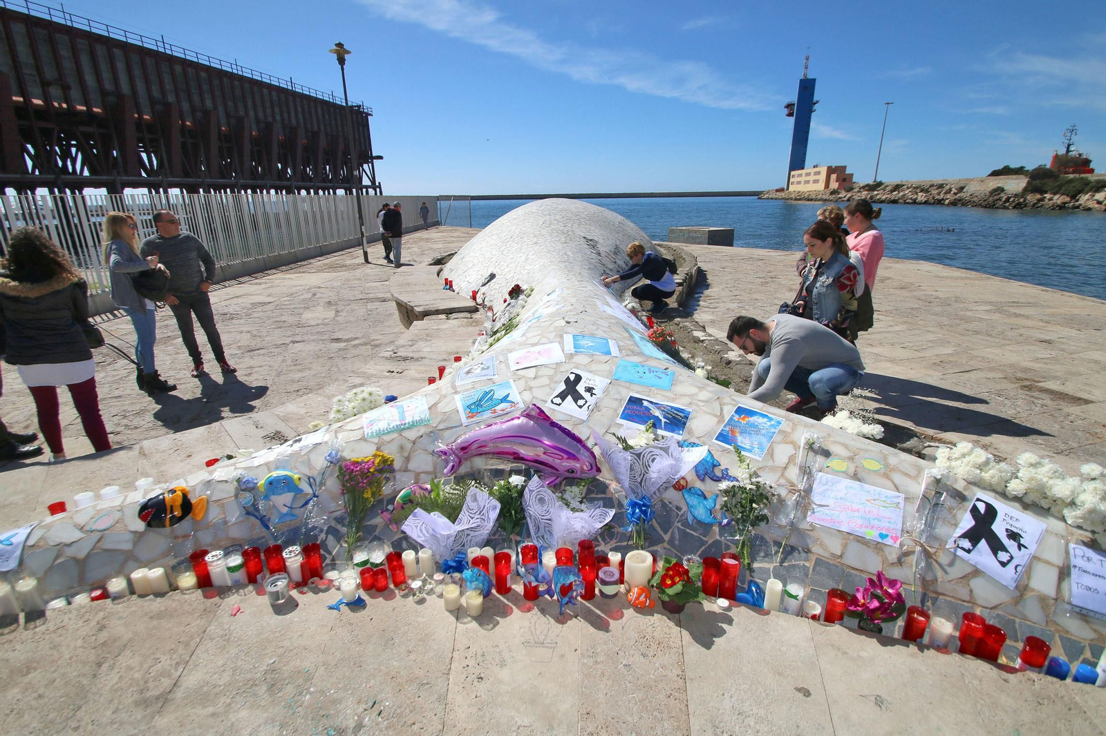 Las imágenes de la capilla ardiente por Gabriel