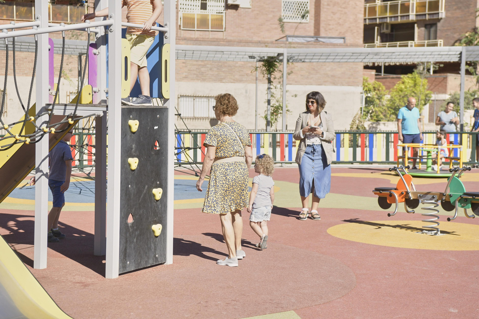 Así ha quedado la nueva manzana de Granada entre Pajaritos y Camino de Ronda