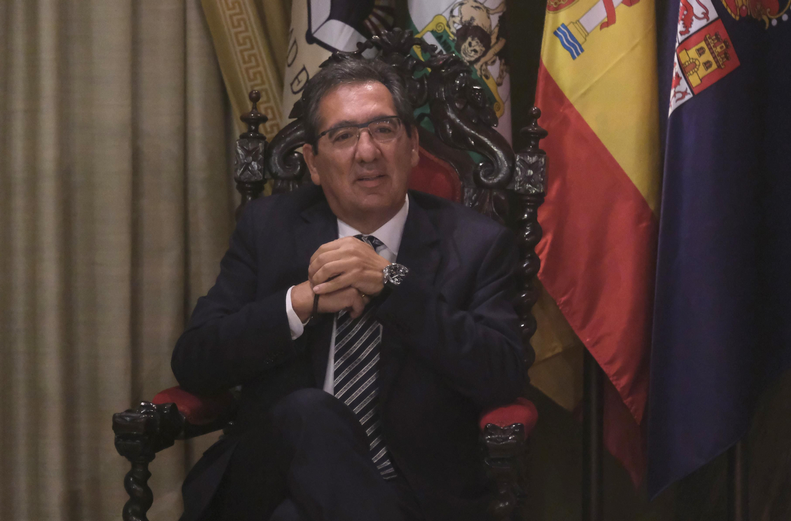 El presidente de la Fundación Cajasol, Antonio Pulido, en la Real Academia de Córdoba.