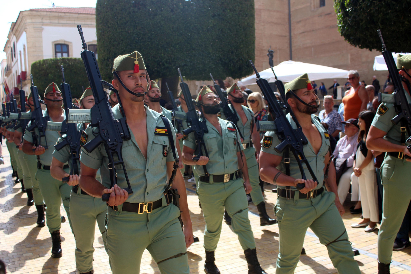 Las imágenes de la Subida de Jesús y la procesión del Viernes Santo por la mañana en Vera