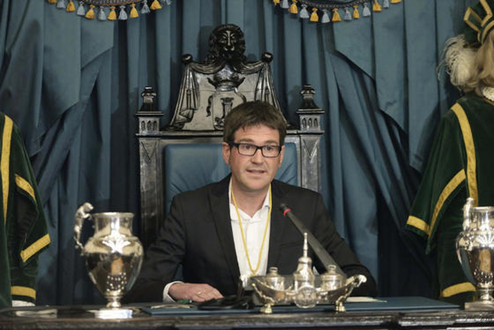 El PNV gobernará en las tres capitales vascas tras desalojar en Vitoria al PP