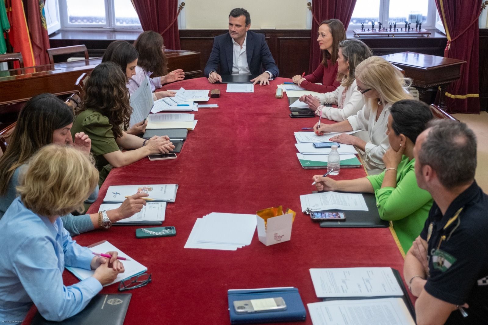 Una reunión de la Comisión Local de Seguimiento de Violencia de Género de Cádiz.