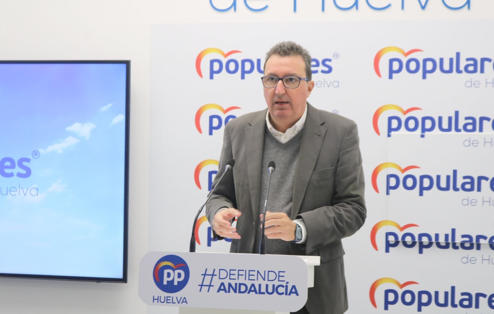 Manuel Andrés González, presidente del PP de Huelva.