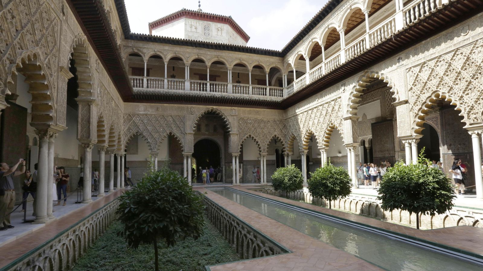 El patio de las Doncellas del Palacio del Rey Don Pedro del Real Alcázar.