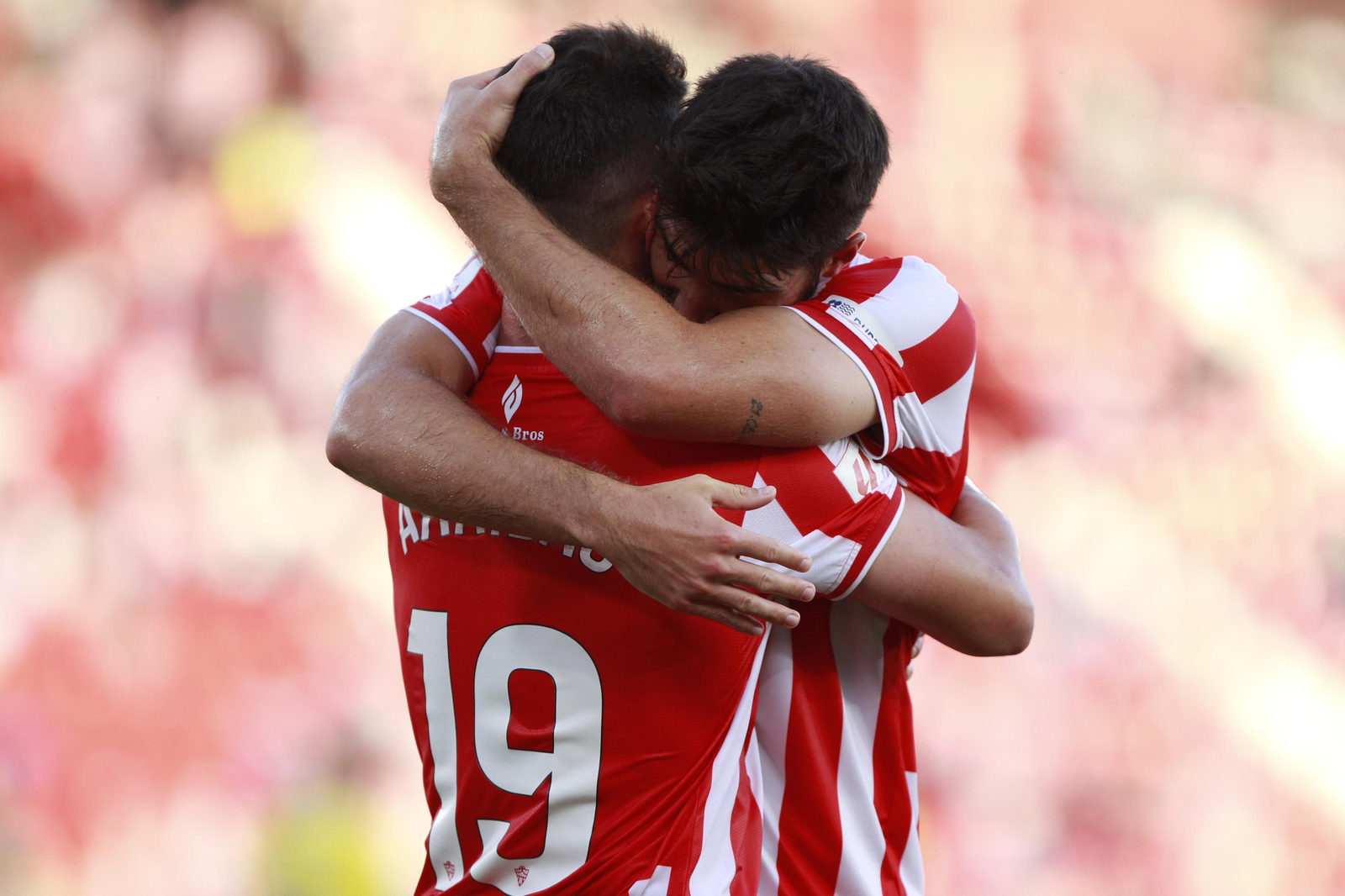 Imágenes de la gran victoria del Almería ante el Cádiz por 6 a 1