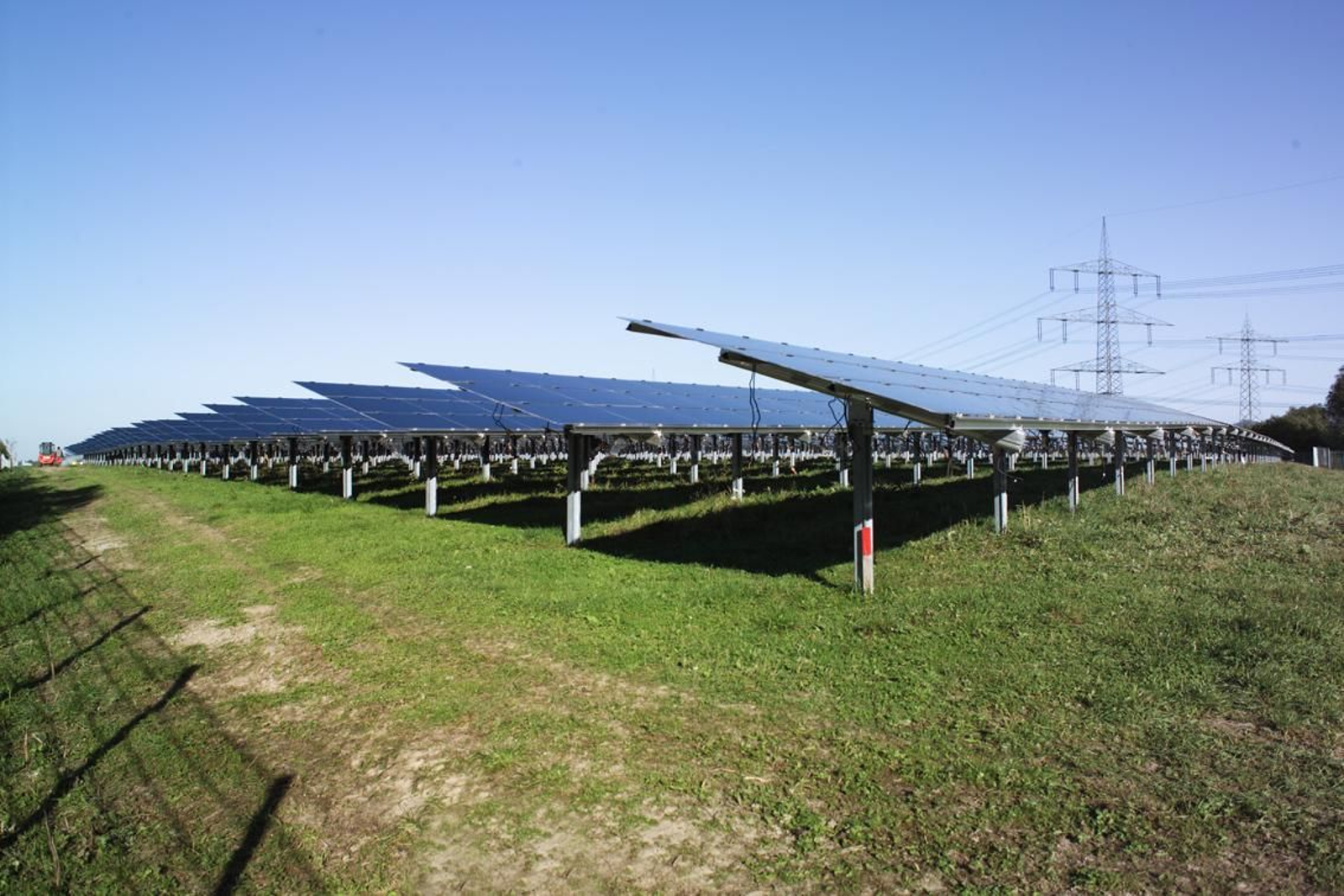 Imagen de archivo de un huerto solar.