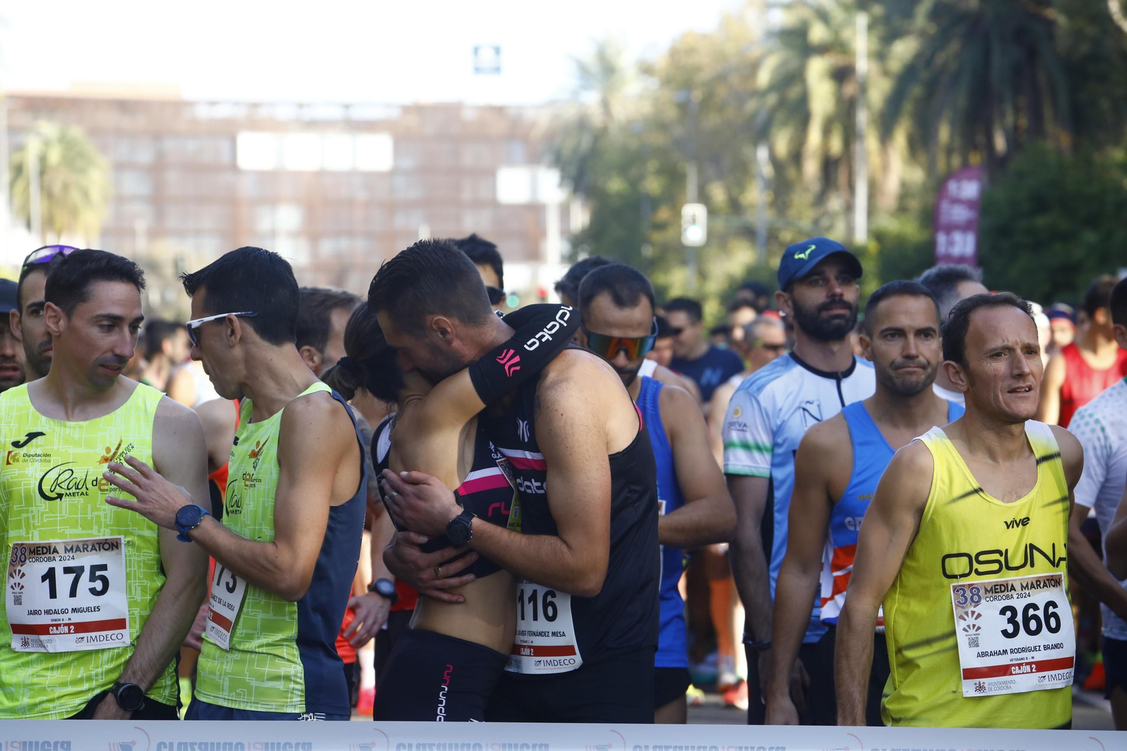 Las mejores fotos de la salida de la Media Maratón de Córdoba 2024