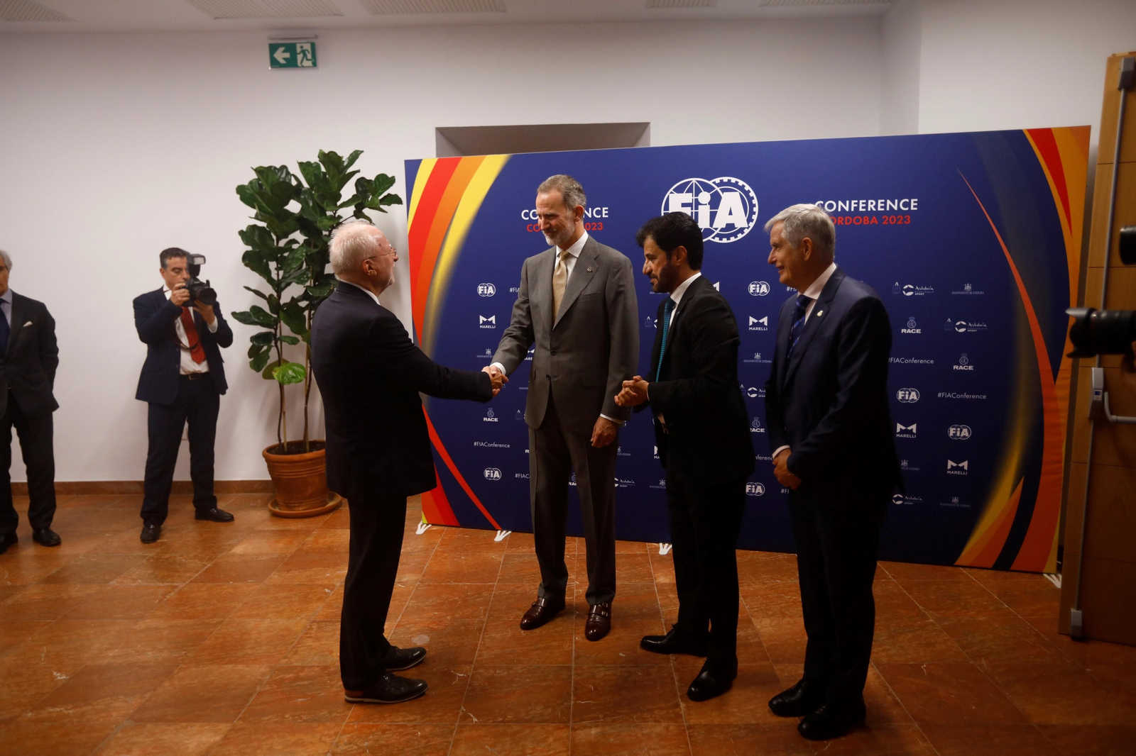 El Rey Felipe VI en la conferencia de la Federación Internacional del Automóvil de Córdoba, en imágenes