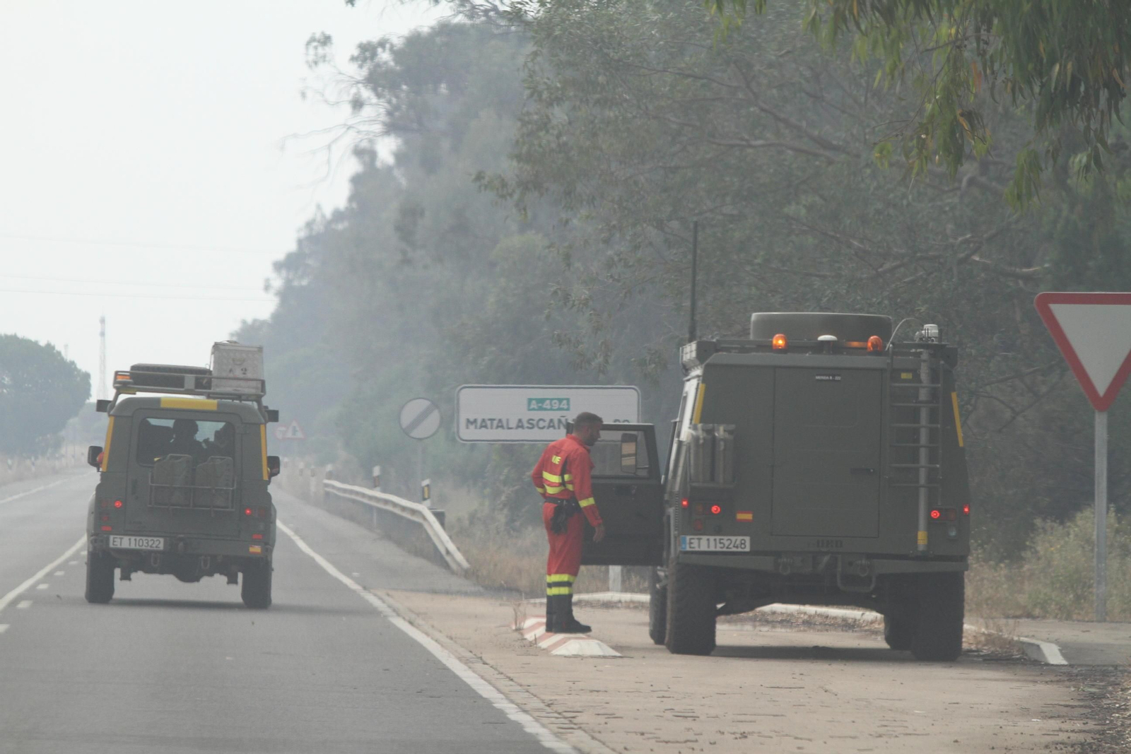 Las imágenes del incendio en Moguer y Mazagón