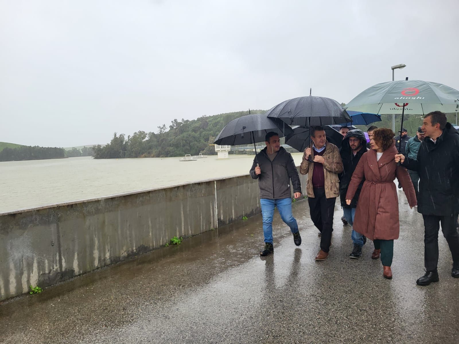 La vicepresidenta en el pantano de Torre del Águila