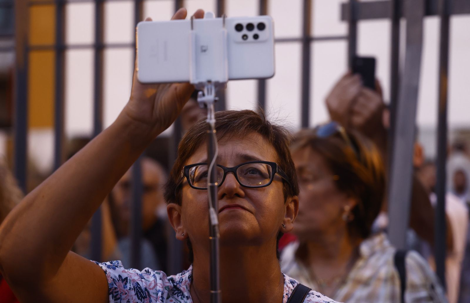 Rosario vespertino de la Virgen del Mayor Dolor, de la Hermandad de las Aguas, en imágenes